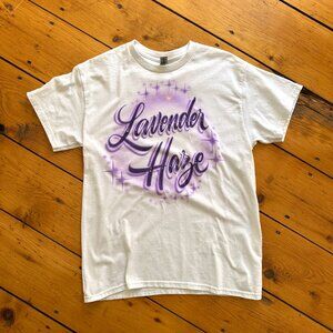 Custom. Taylor Swift airbrushed "Lavender Haze" tee, unisex, medium